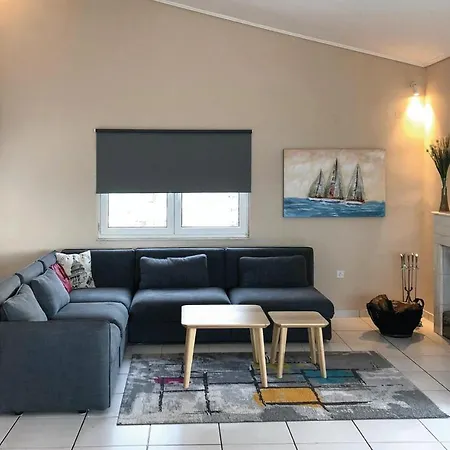 3 Bedroom Lovely In * Chalkida